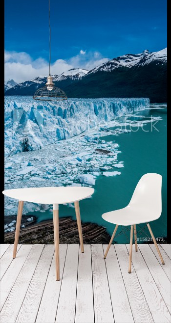 Picture of Perito Moreno glacier in a sunny day